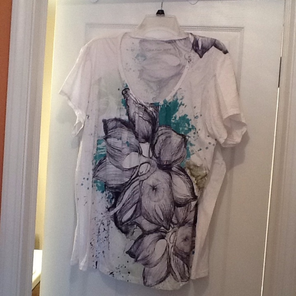 Calvin Klein short sleeve shirt. White/ green